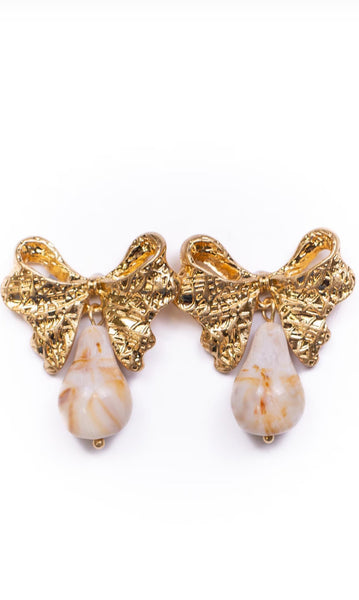 Cecilia Bow Earrings in Natural