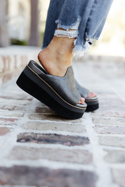 Naked Feet - Flow Wedge in Pewter